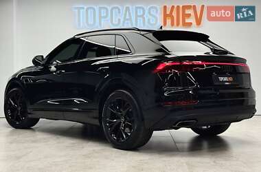 Внедорожник / Кроссовер Audi Q8 2025 в 