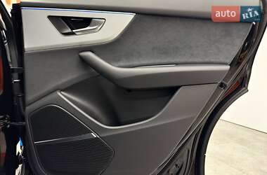 Внедорожник / Кроссовер Audi Q8 2025 в 