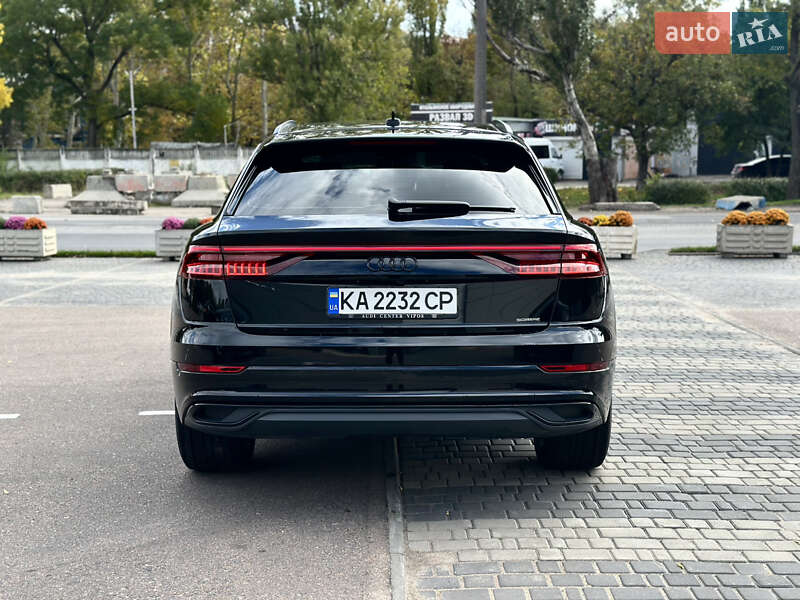 Позашляховик / Кросовер Audi Q8 2020 в Одесі