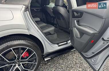 Позашляховик / Кросовер Audi Q8 2019 в 