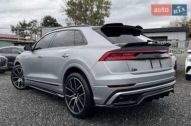 Позашляховик / Кросовер Audi Q8 2019 в 