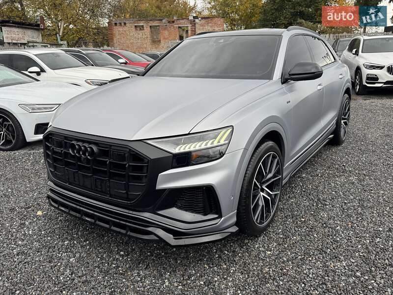 Внедорожник / Кроссовер Audi Q8 2019 в Тернополе