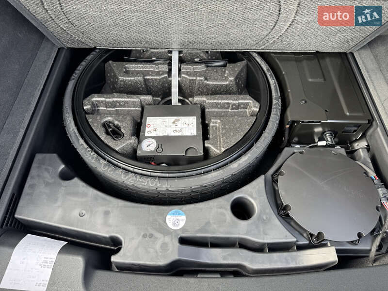 Позашляховик / Кросовер Audi Q8 2021 в Києві