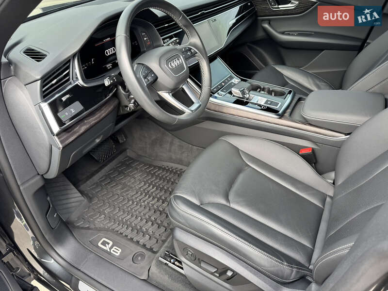 Позашляховик / Кросовер Audi Q8 2021 в Києві