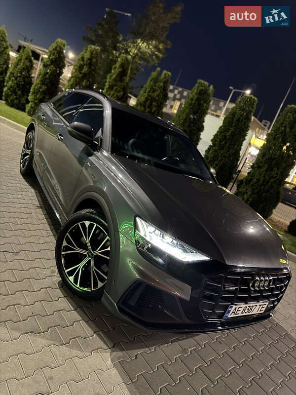Позашляховик / Кросовер Audi Q8 2018 в Києві фото 6 Позашляховик / Кросовер Audi Q8 2018 в Києві