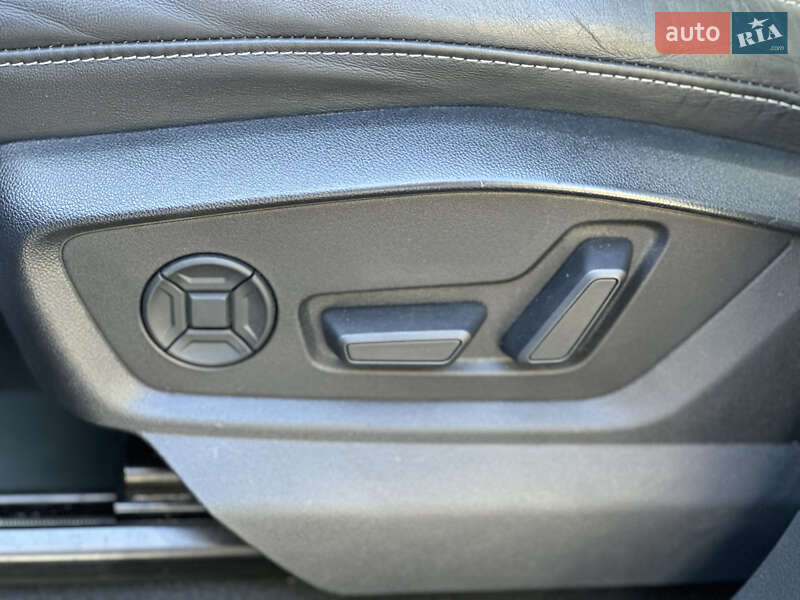 Внедорожник / Кроссовер Audi Q8 2020 в Луцке