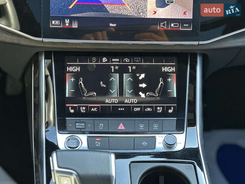 Внедорожник / Кроссовер Audi Q8 2020 в Луцке