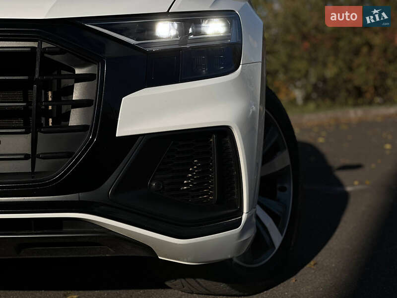 Внедорожник / Кроссовер Audi Q8 2018 в Кривом Роге
