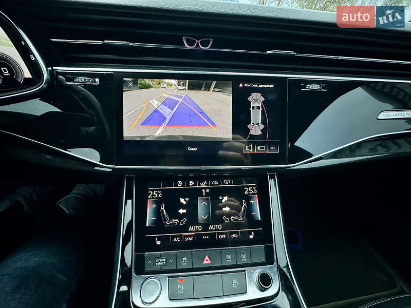 Позашляховик / Кросовер Audi Q8 2018 в Києві