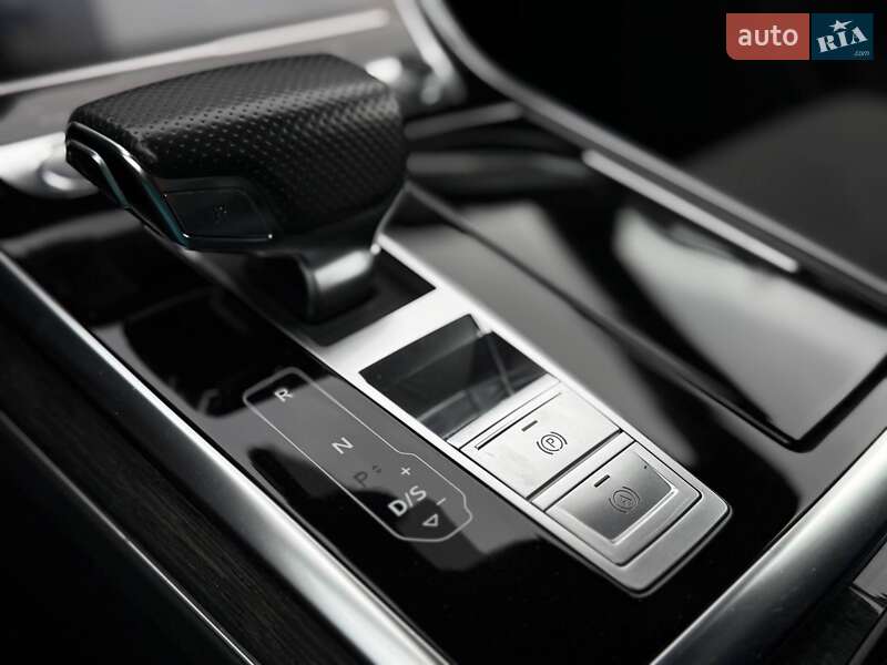 Внедорожник / Кроссовер Audi Q8 2018 в Киеве фото 27 Внедорожник / Кроссовер Audi Q8 2018 в Киеве