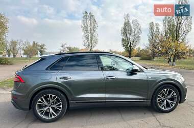 Позашляховик / Кросовер Audi Q8 2021 в  фото 7 Позашляховик / Кросовер Audi Q8 2021 в