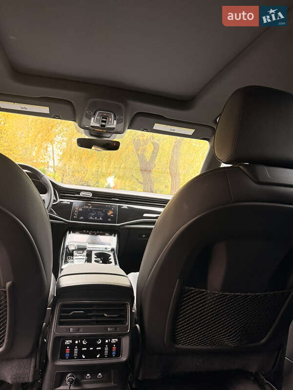 Позашляховик / Кросовер Audi Q8 2022 в Рівному фото 26 Позашляховик / Кросовер Audi Q8 2022 в Рівному