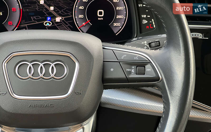 Внедорожник / Кроссовер Audi Q8 2019 в Львове