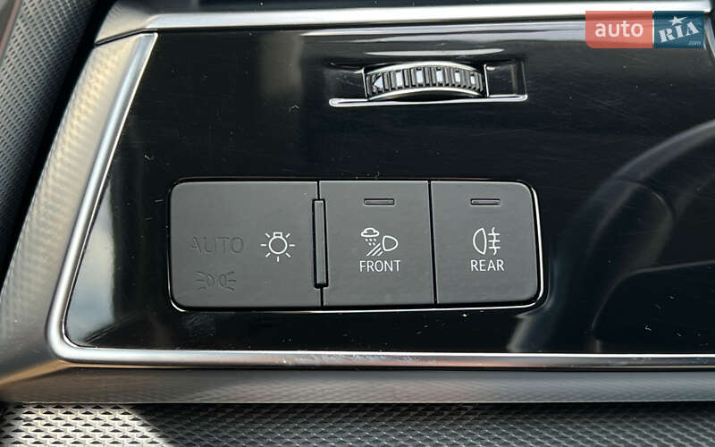 Внедорожник / Кроссовер Audi Q8 2019 в Львове