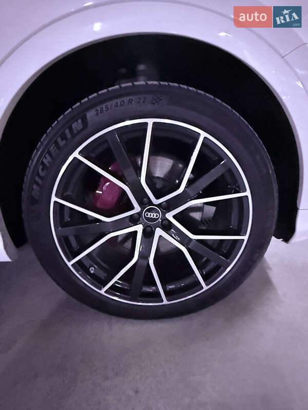Позашляховик / Кросовер Audi Q8 2022 в Києві фото 18 Позашляховик / Кросовер Audi Q8 2022 в Києві