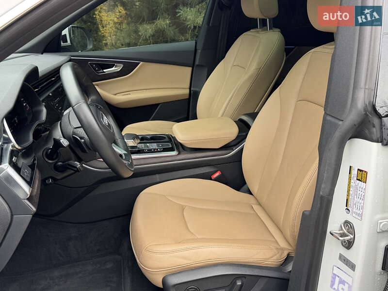 Позашляховик / Кросовер Audi Q8 2021 в Києві фото 42 Позашляховик / Кросовер Audi Q8 2021 в Києві