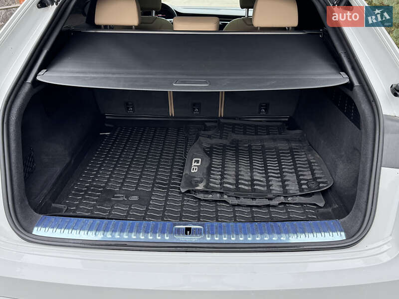 Позашляховик / Кросовер Audi Q8 2021 в Києві фото 47 Позашляховик / Кросовер Audi Q8 2021 в Києві