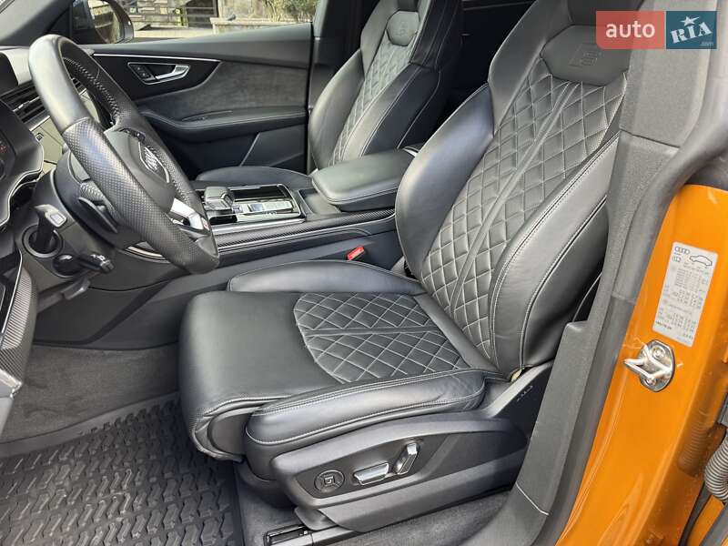 Внедорожник / Кроссовер Audi Q8 2020 в Черновцах