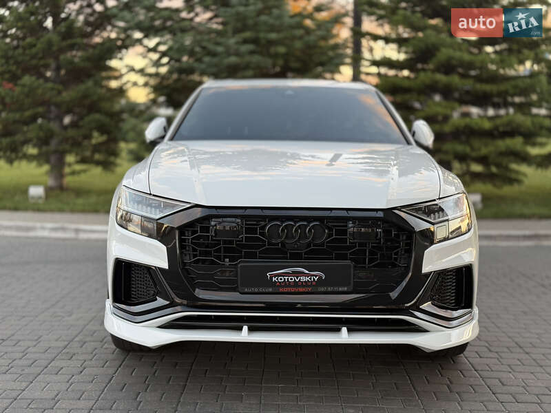 Позашляховик / Кросовер Audi Q8 2023 в Одесі