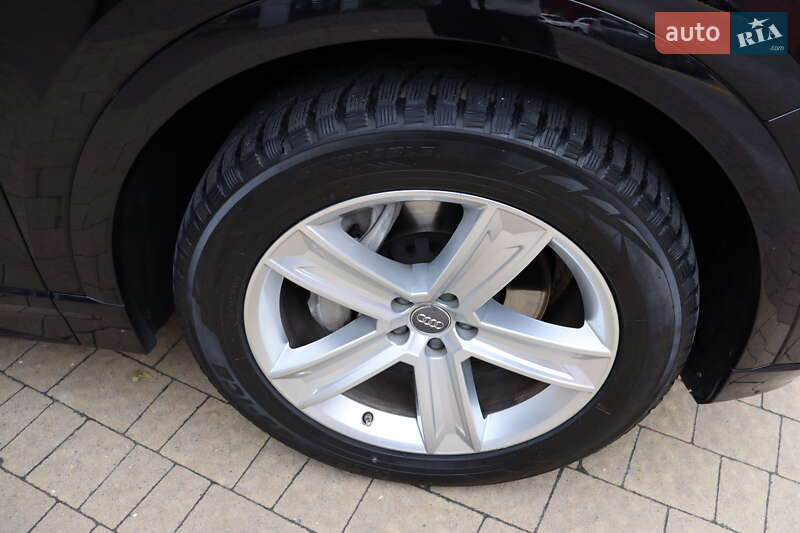 Внедорожник / Кроссовер Audi Q8 2018 в Львове