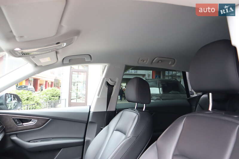 Внедорожник / Кроссовер Audi Q8 2018 в Львове