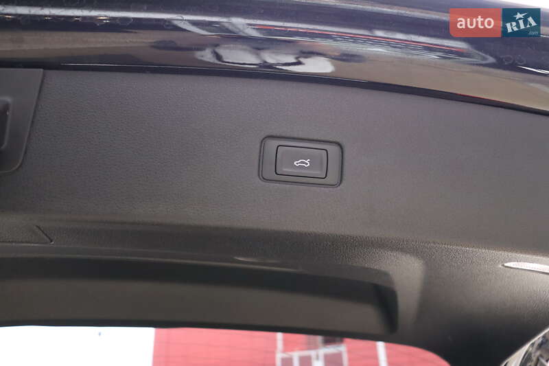 Внедорожник / Кроссовер Audi Q8 2018 в Львове