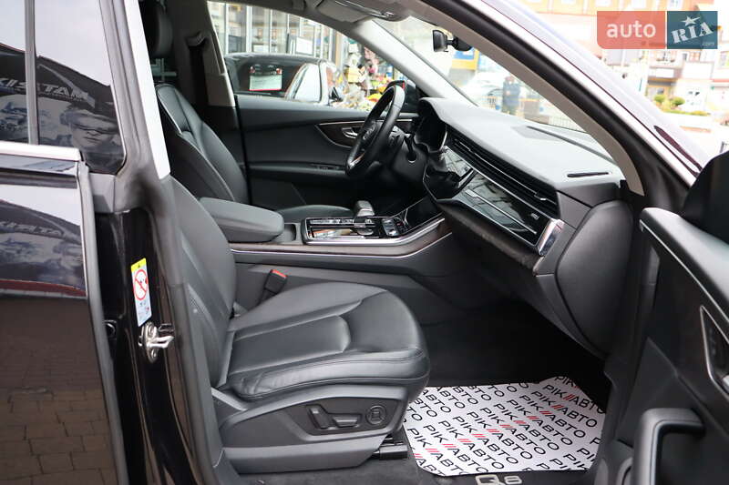 Внедорожник / Кроссовер Audi Q8 2018 в Львове