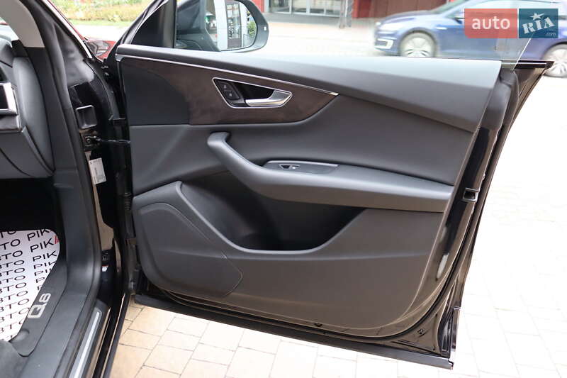 Внедорожник / Кроссовер Audi Q8 2018 в Львове