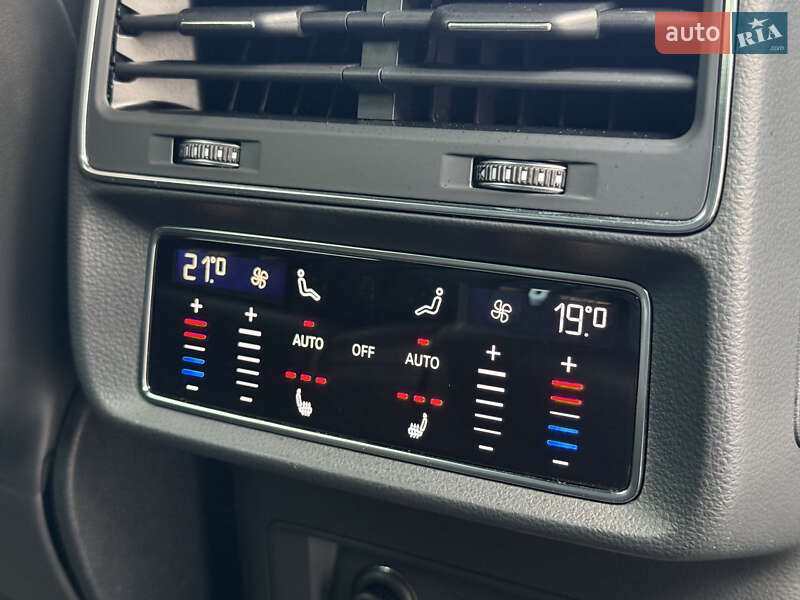 Позашляховик / Кросовер Audi Q8 2019 в Рівному фото 33 Позашляховик / Кросовер Audi Q8 2019 в Рівному