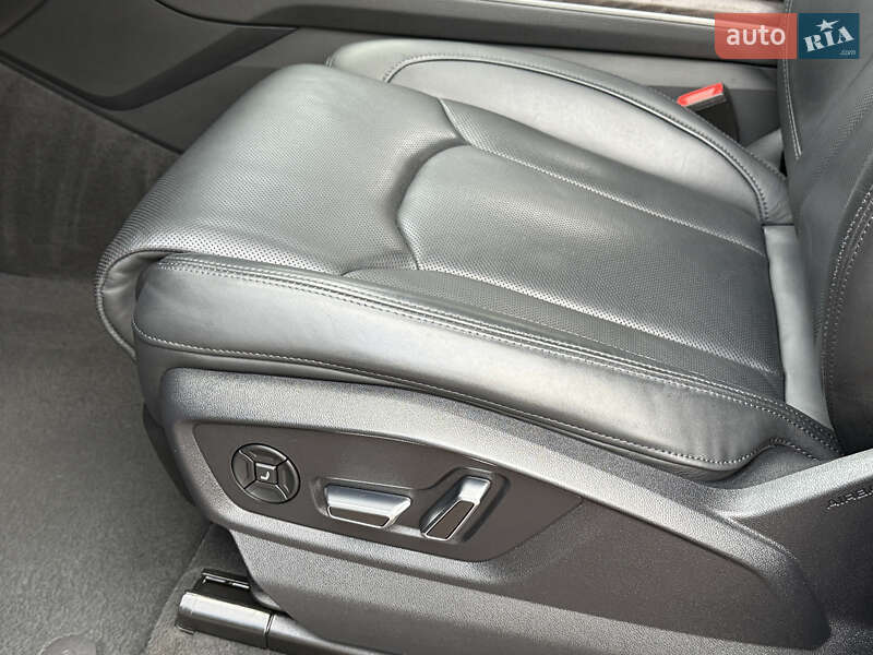 Позашляховик / Кросовер Audi Q8 2019 в Рівному фото 106 Позашляховик / Кросовер Audi Q8 2019 в Рівному