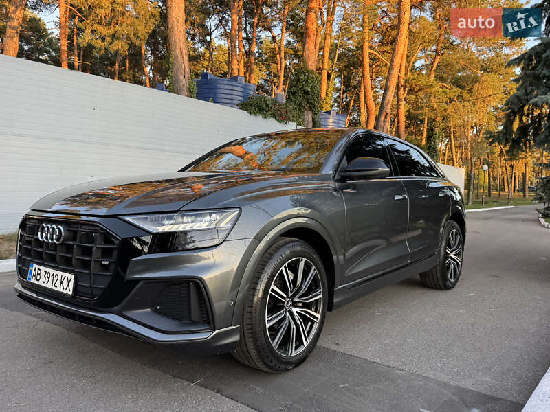 Позашляховик / Кросовер Audi Q8 2021 в Києві