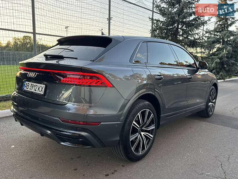 Позашляховик / Кросовер Audi Q8 2021 в Києві