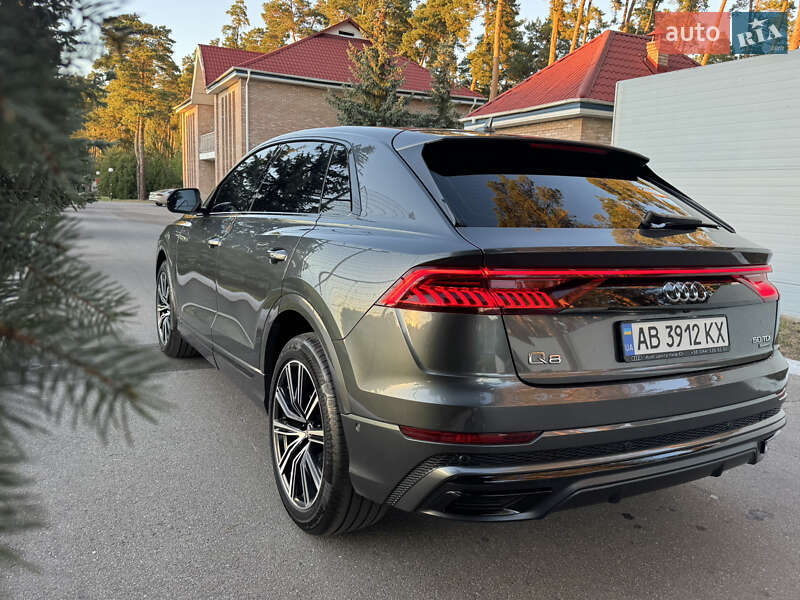 Позашляховик / Кросовер Audi Q8 2021 в Києві