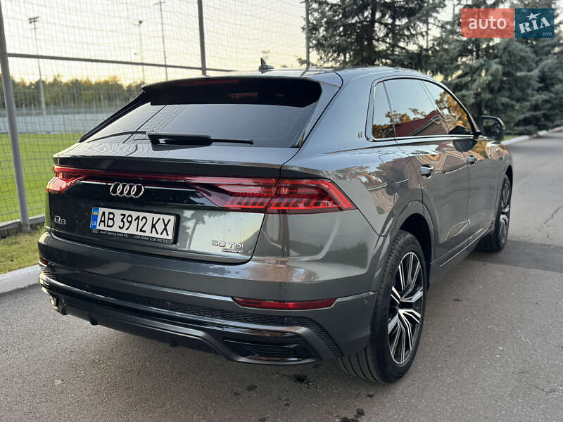 Позашляховик / Кросовер Audi Q8 2021 в Києві