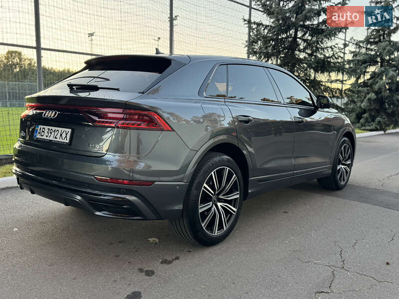 Позашляховик / Кросовер Audi Q8 2021 в Києві