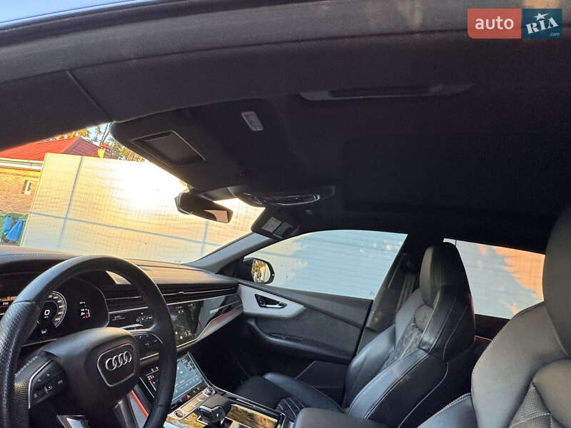 Позашляховик / Кросовер Audi Q8 2021 в Києві