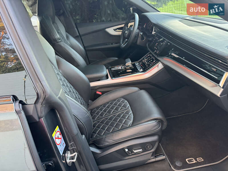 Позашляховик / Кросовер Audi Q8 2021 в Києві