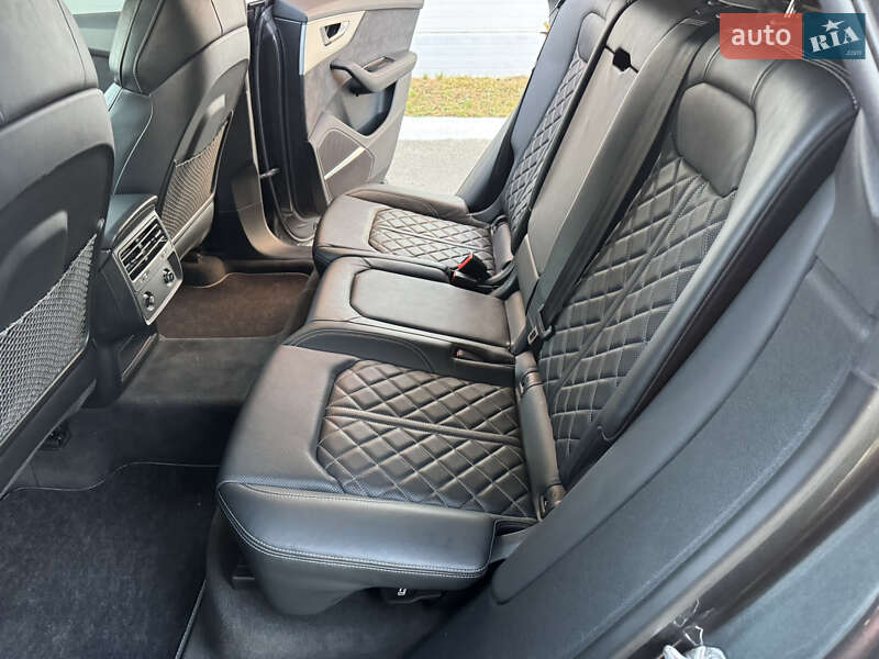 Позашляховик / Кросовер Audi Q8 2021 в Києві