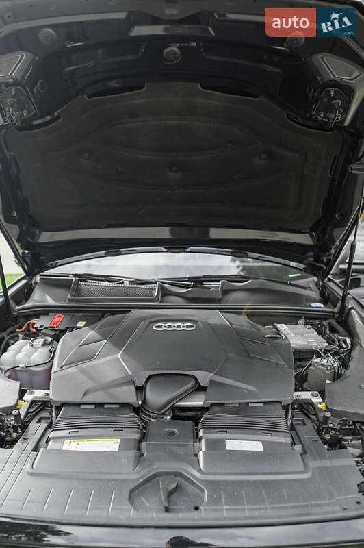 Внедорожник / Кроссовер Audi Q8 2019 в Львове фото 102 Внедорожник / Кроссовер Audi Q8 2019 в Львове