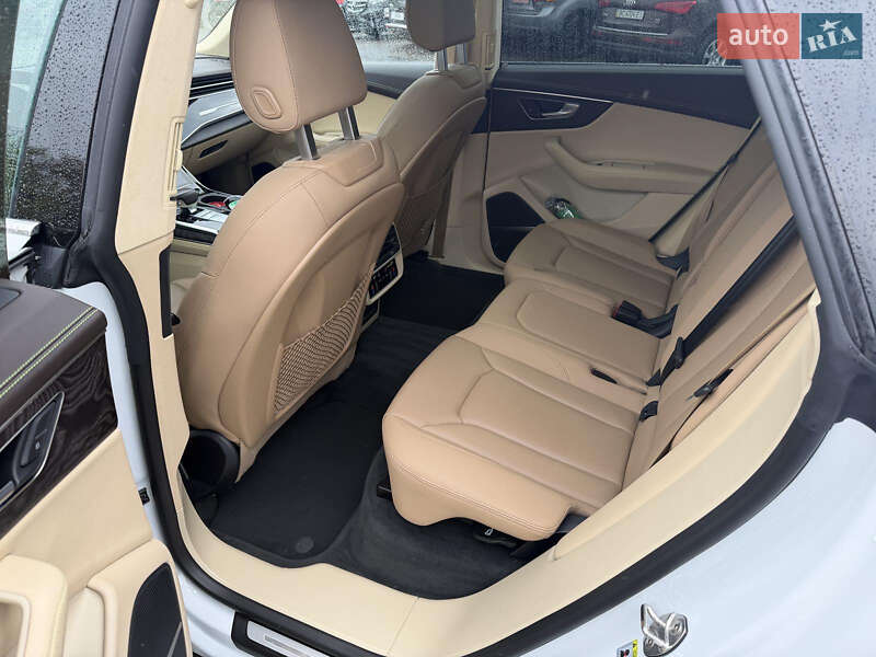 Позашляховик / Кросовер Audi Q8 2018 в Львові фото 10 Позашляховик / Кросовер Audi Q8 2018 в Львові