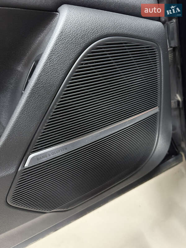 Внедорожник / Кроссовер Audi Q8 2018 в Киеве