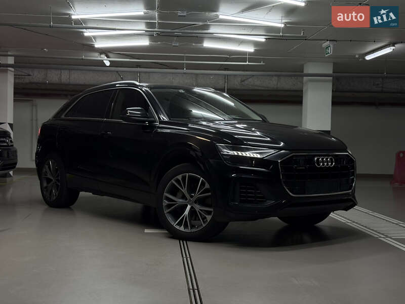 Внедорожник / Кроссовер Audi Q8 2018 в Киеве