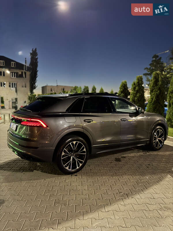 Внедорожник / Кроссовер Audi Q8 2018 в Киеве фото 12 Внедорожник / Кроссовер Audi Q8 2018 в Киеве