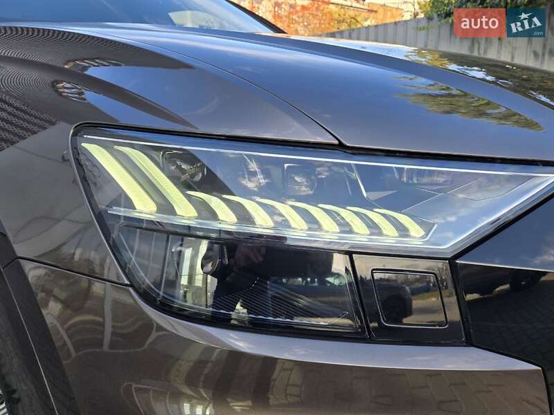Внедорожник / Кроссовер Audi Q8 2019 в Киеве фото 11 Внедорожник / Кроссовер Audi Q8 2019 в Киеве