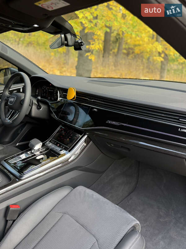 Позашляховик / Кросовер Audi Q8 2024 в Києві