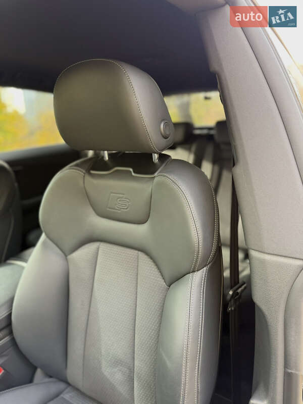 Позашляховик / Кросовер Audi Q8 2024 в Києві