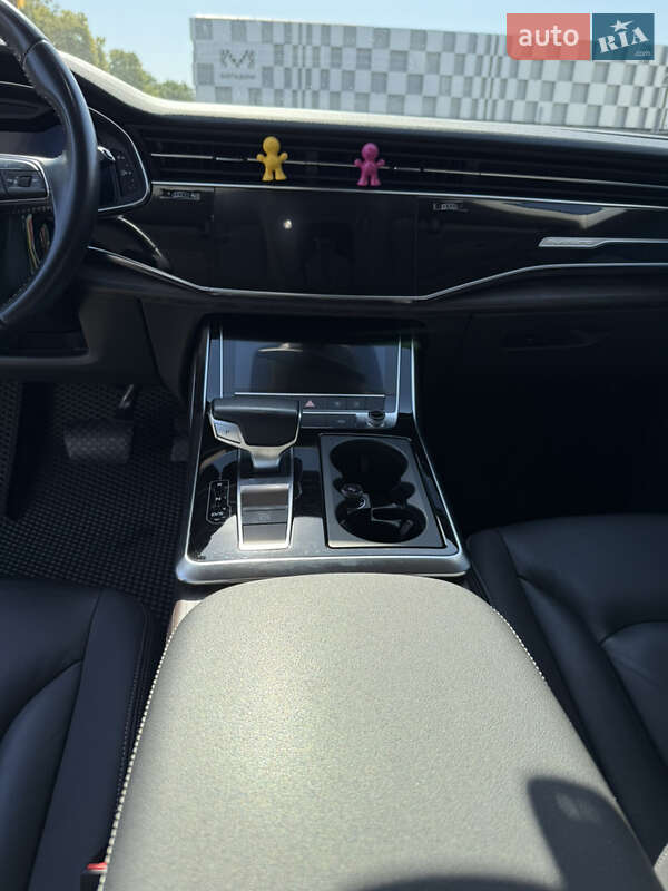 Позашляховик / Кросовер Audi Q8 2019 в Одесі фото 11 Позашляховик / Кросовер Audi Q8 2019 в Одесі