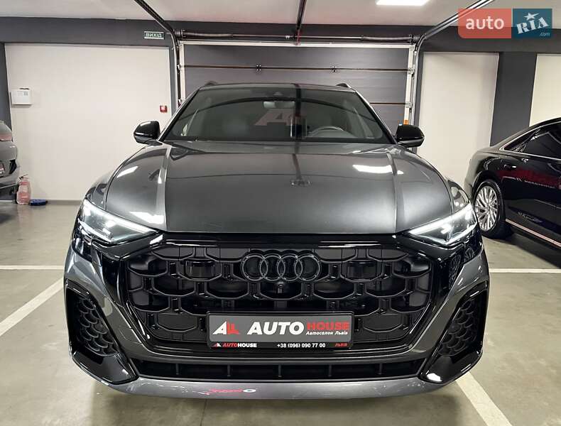 Позашляховик / Кросовер Audi Q8 2024 в Львові