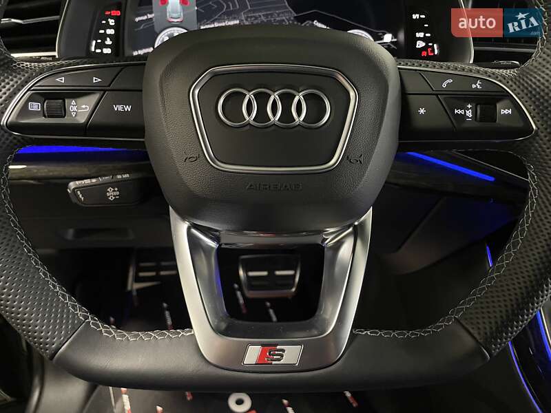 Позашляховик / Кросовер Audi Q8 2024 в Львові