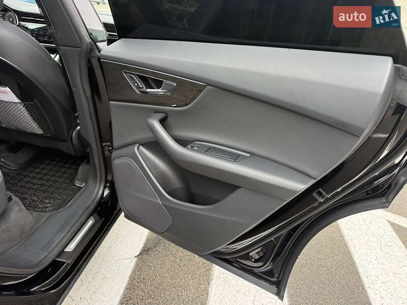 Позашляховик / Кросовер Audi Q8 2019 в Києві фото 24 Позашляховик / Кросовер Audi Q8 2019 в Києві